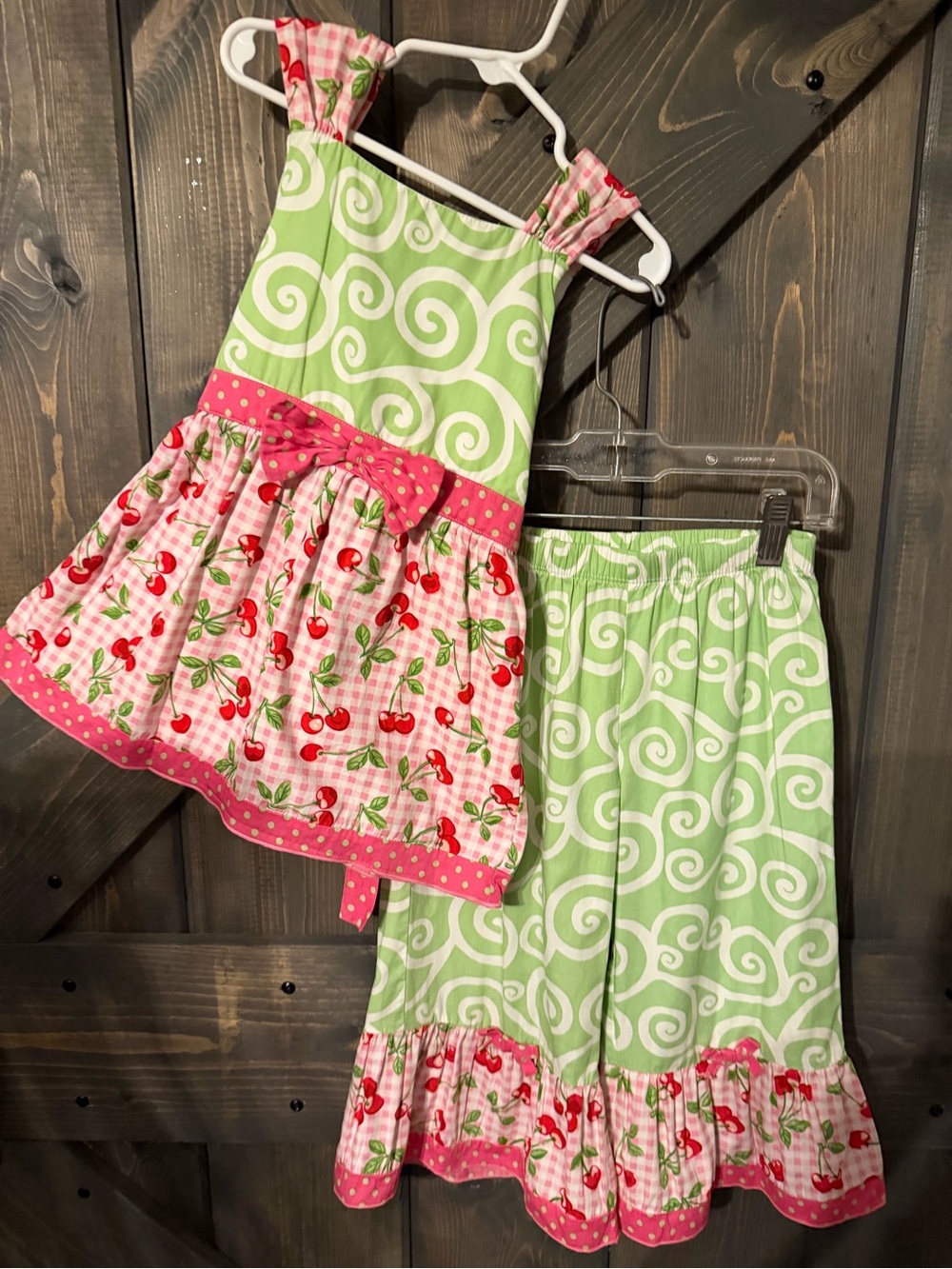 Ann Loren Cherry Green Ruffle Set